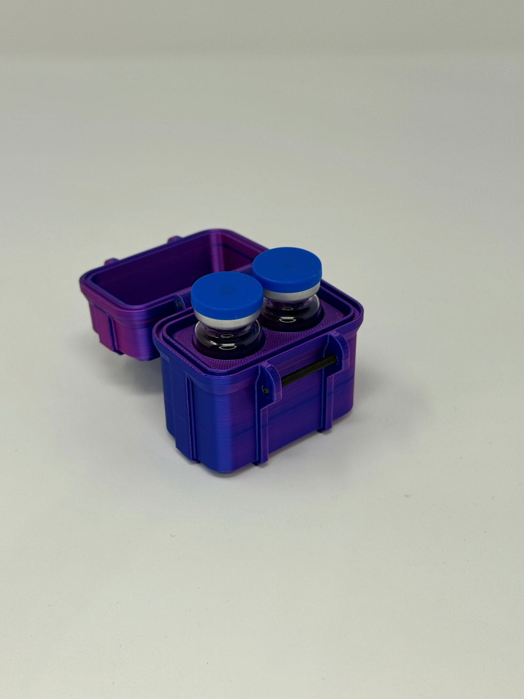 2-Vial 10mL Vial Vault - Open with Vials