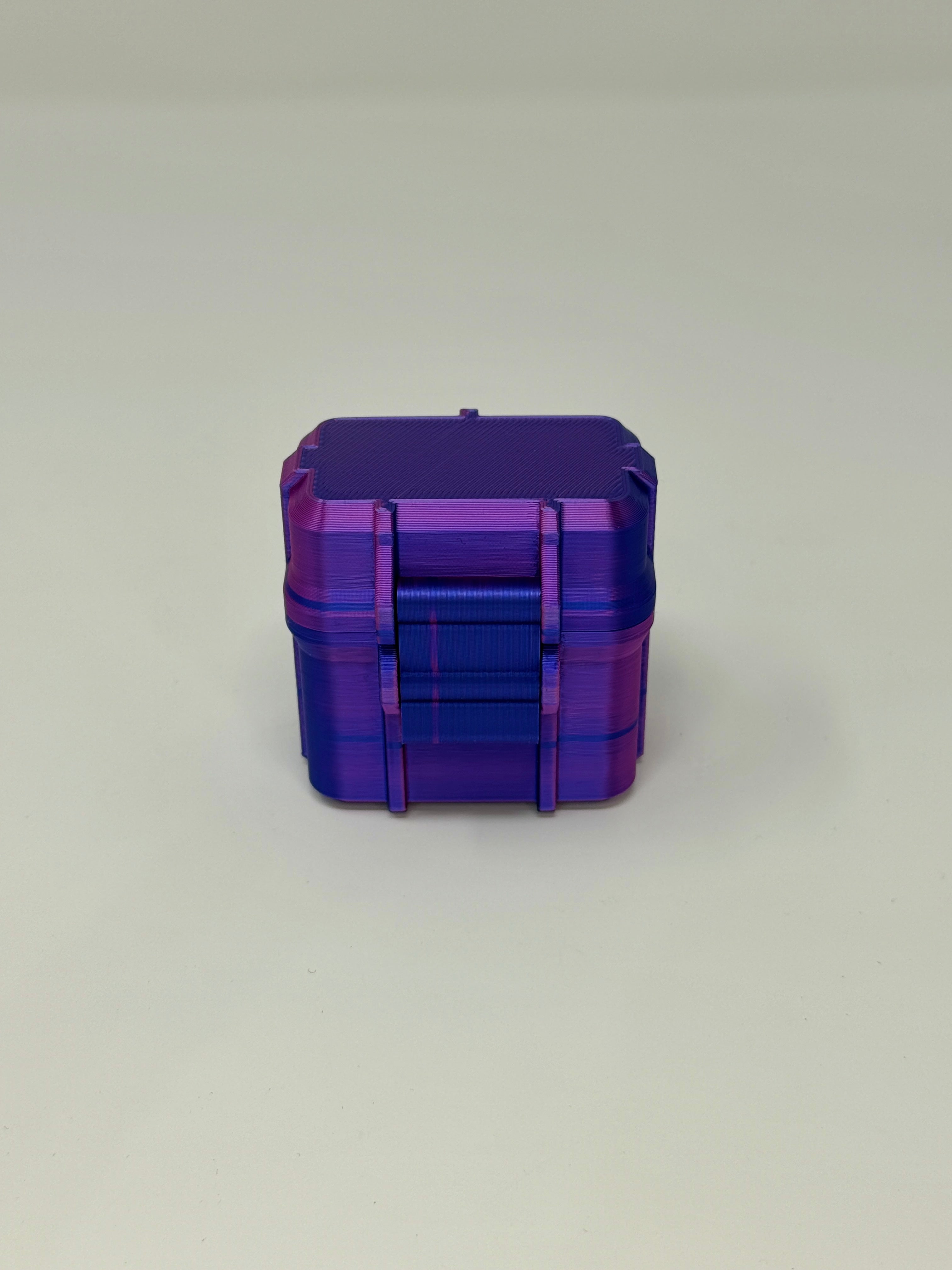 2-Vial 10mL Vial Vault - Closed Hero Shot